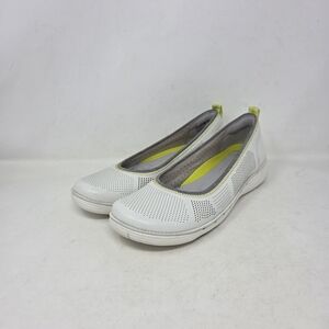Clarks Unstructured Womens Perforated Leather Loafers Flats White Shoes Size 8.5